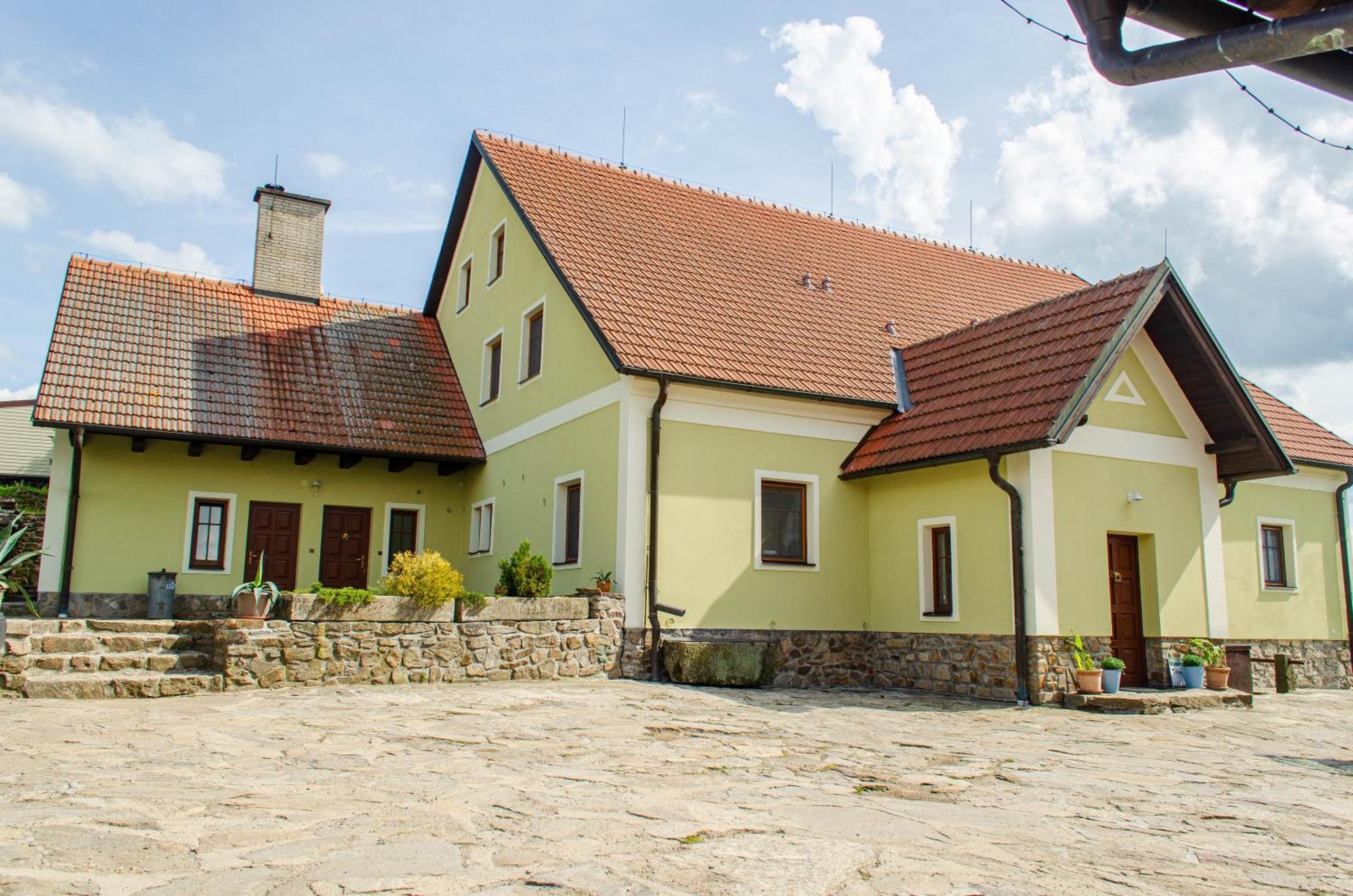 Ubytovani Na Hajence Bystrice nad Pernstejnem Exterior foto