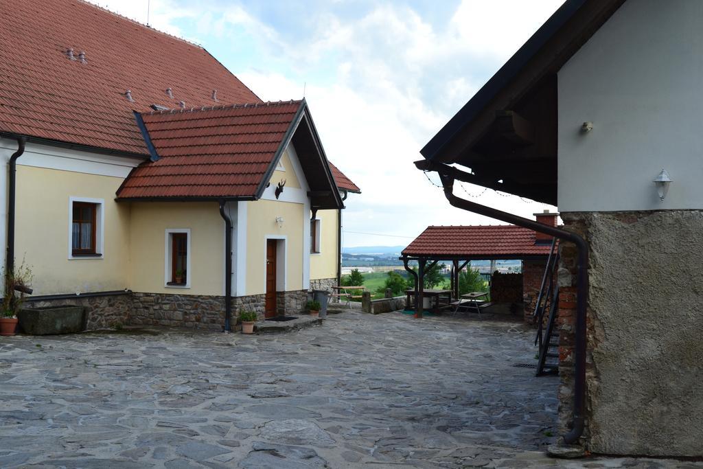 Ubytovani Na Hajence Bystrice nad Pernstejnem Exterior foto