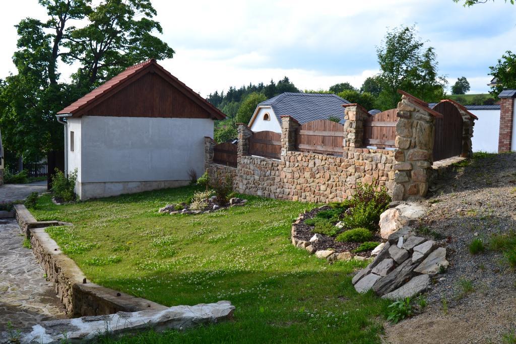 Ubytovani Na Hajence Bystrice nad Pernstejnem Exterior foto