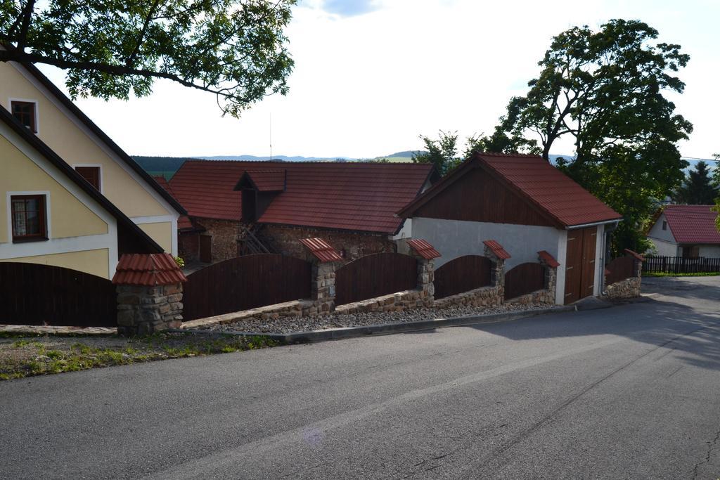 Ubytovani Na Hajence Bystrice nad Pernstejnem Exterior foto