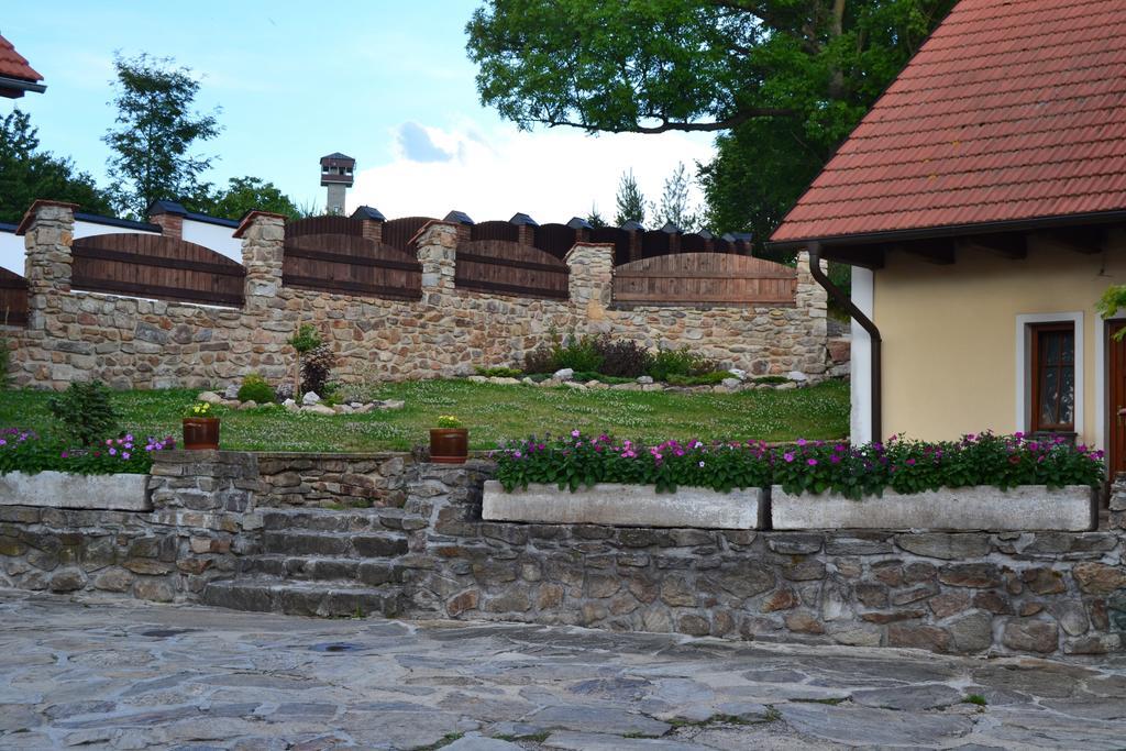 Ubytovani Na Hajence Bystrice nad Pernstejnem Exterior foto